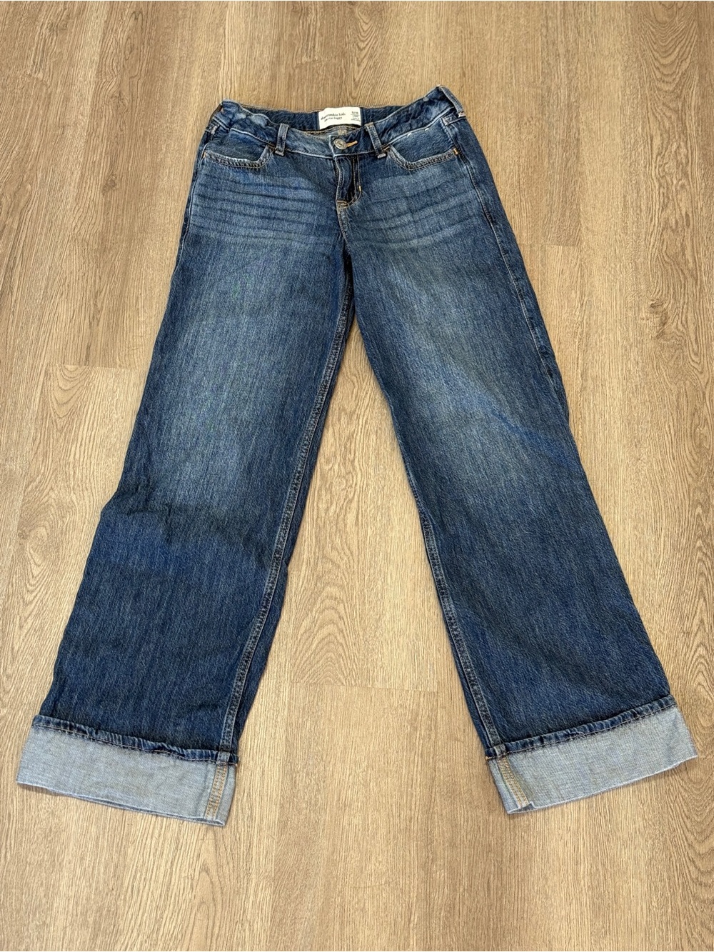 Abercrombie Kids 9/10 LONG Baggy Jean